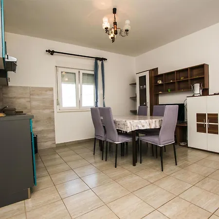 Marin Apartment *