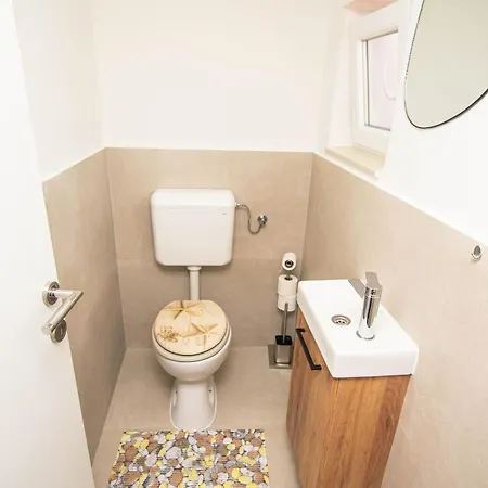 Apartment Marin Tkon