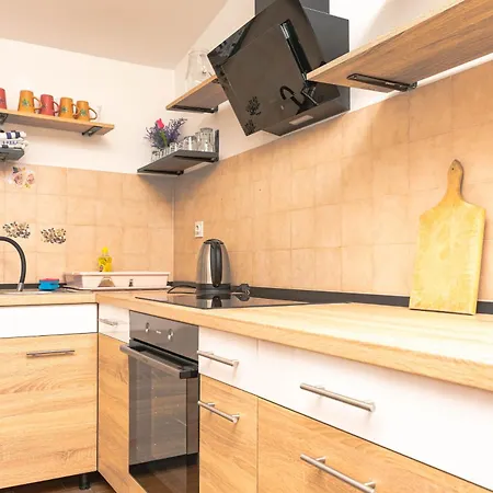 Apartment Marin Tkon