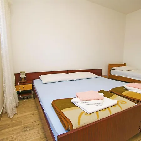 Apartman Marin Tkon